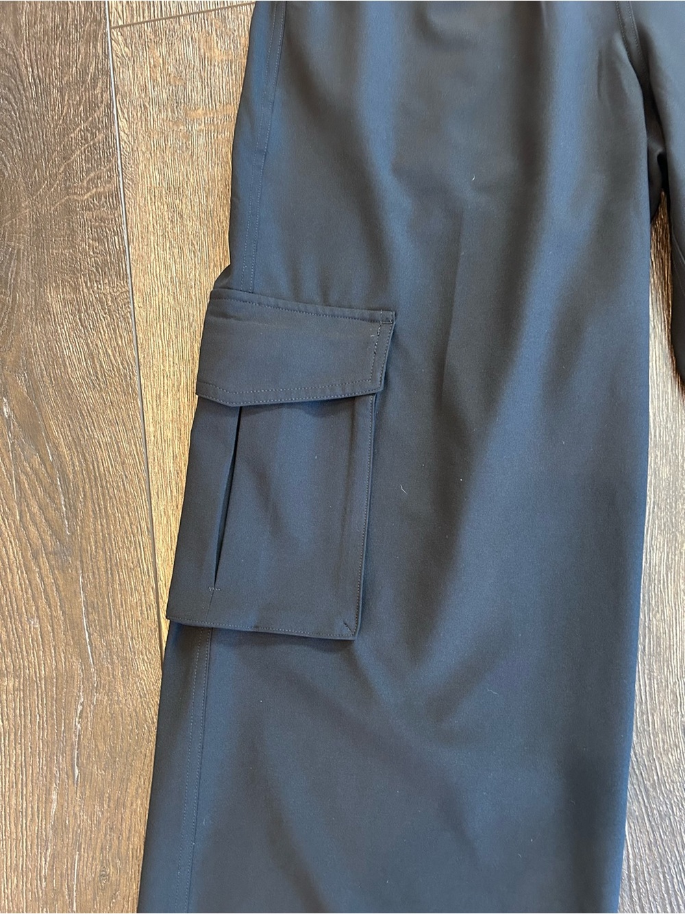SPANX Wide Leg Cargo Pants, Black Small Petite S/P - Picture 3 of 9